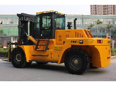 保養(yǎng)叉車驅動橋的技巧